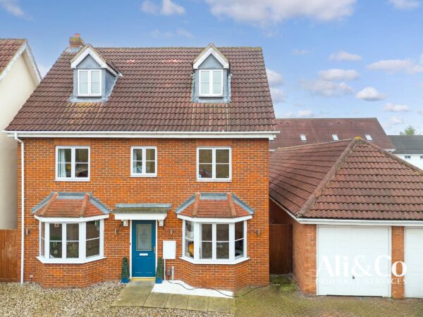 Norfolk Place, Chafford Hundred
