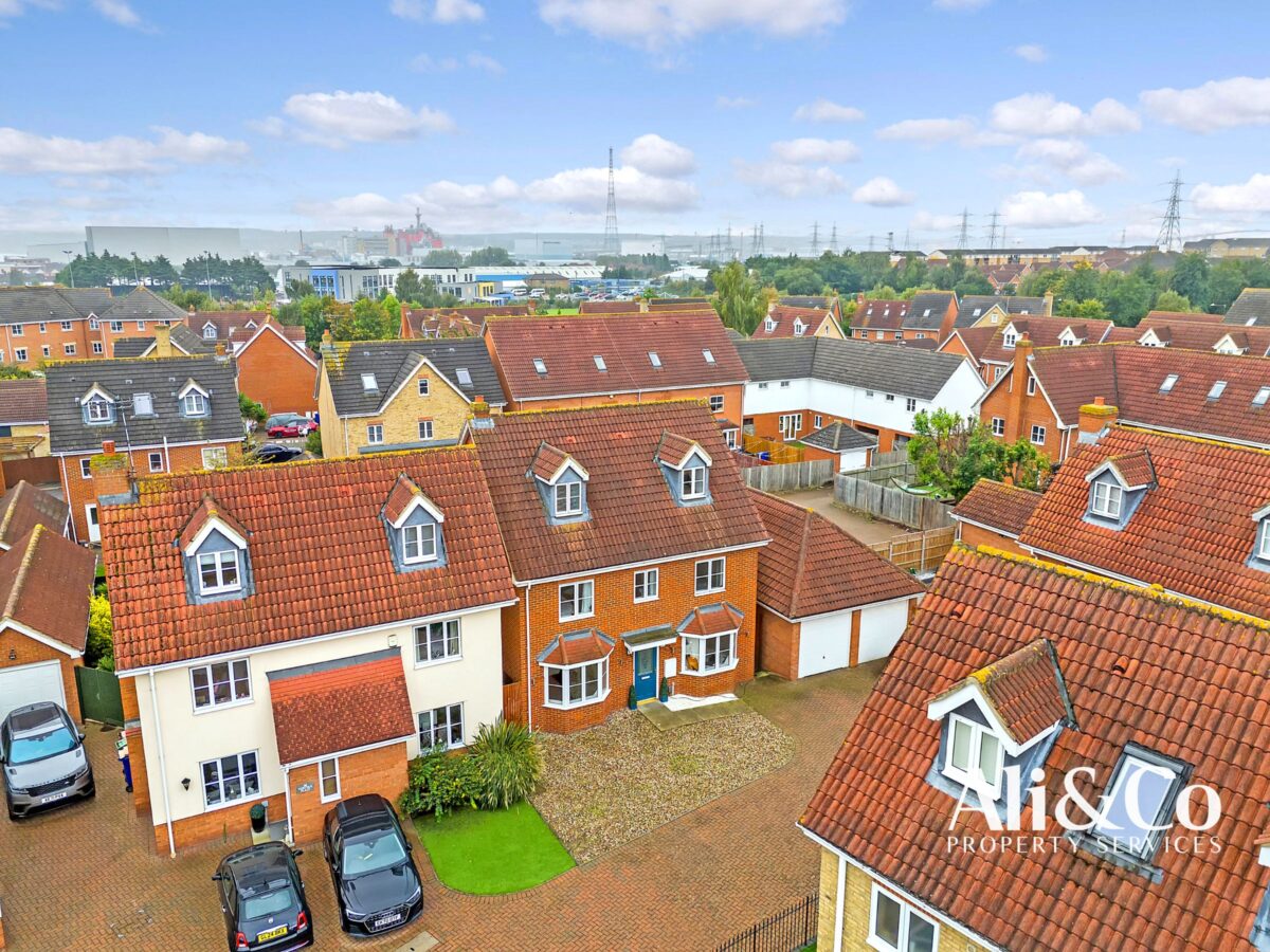 Norfolk Place, Chafford Hundred