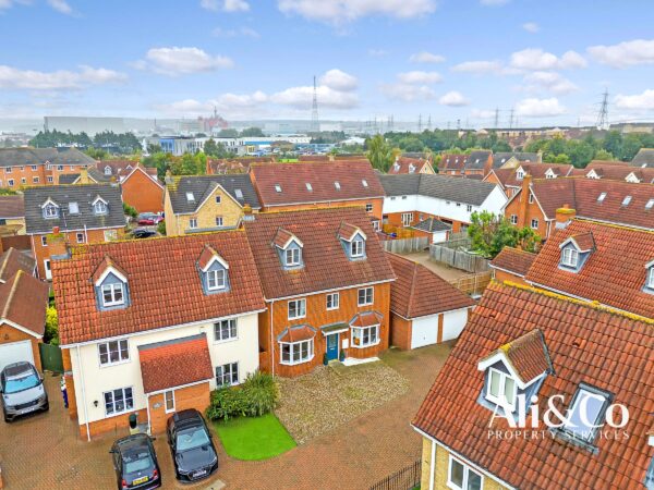Norfolk Place, Chafford Hundred