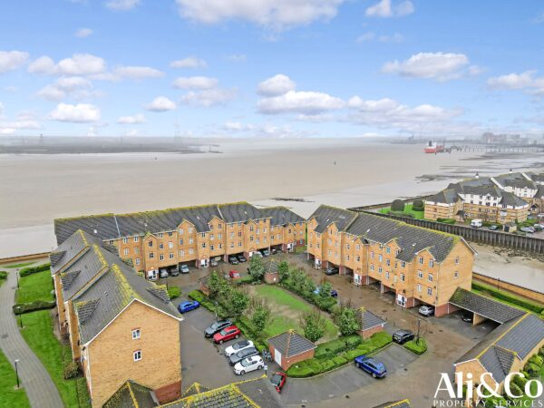 Timber Court, Grays