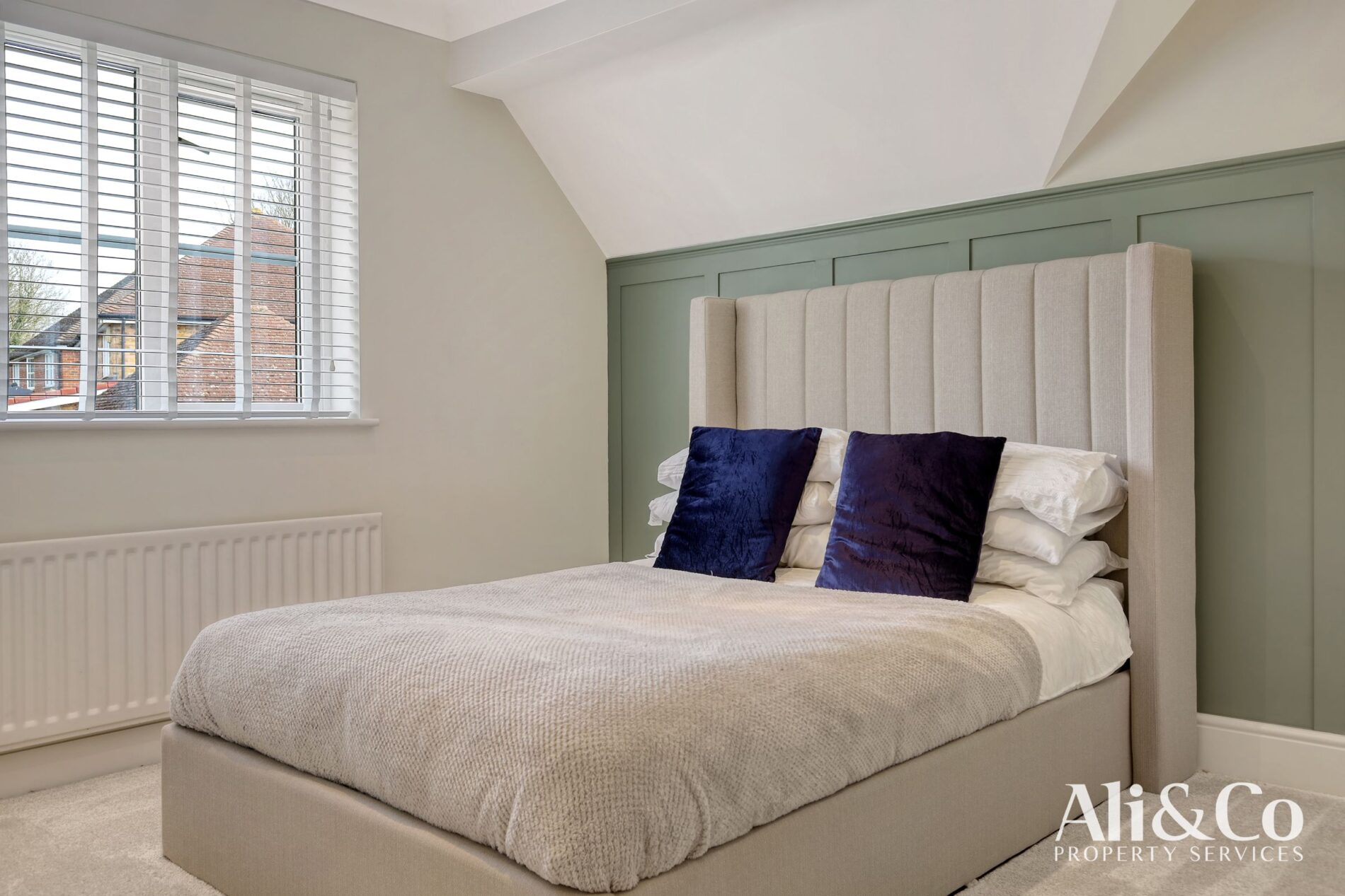 Henry De Grey Close, Meesons Lane, Grays