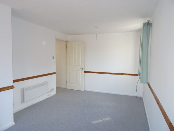 Duarte Place, Grays