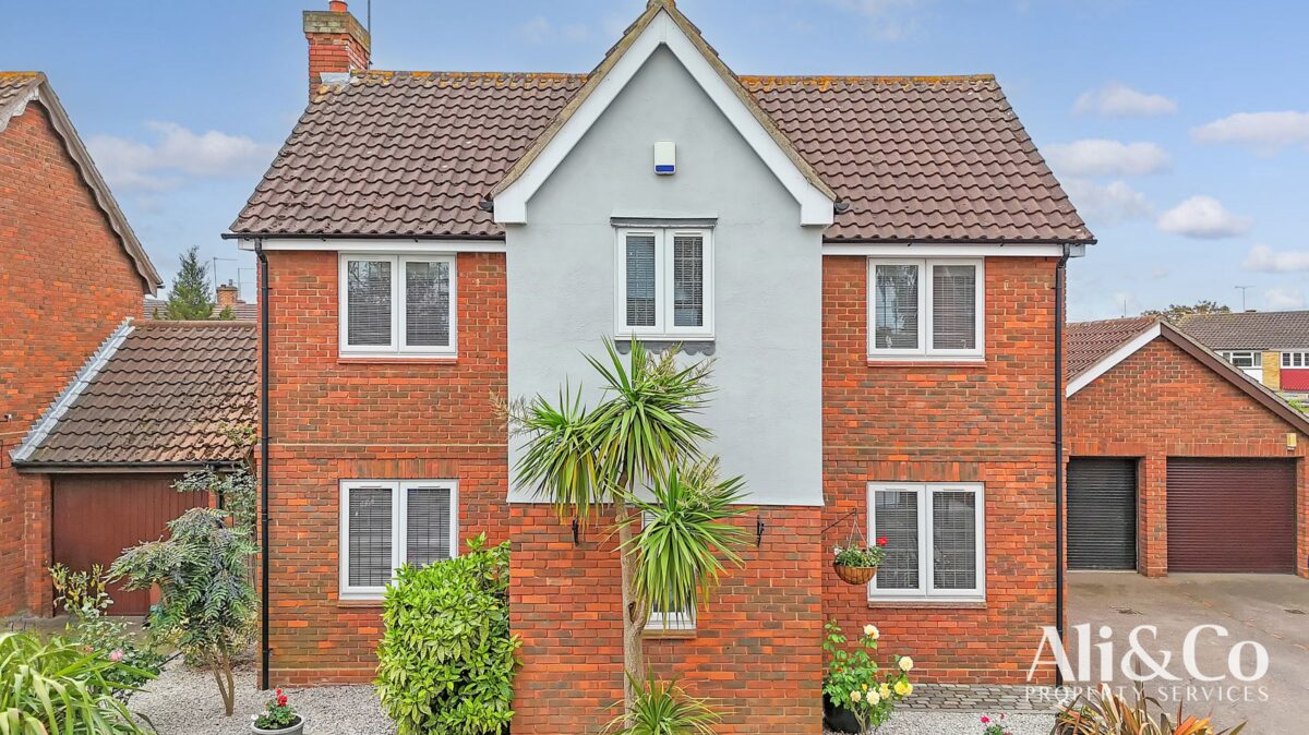 Conrad Close, Grays