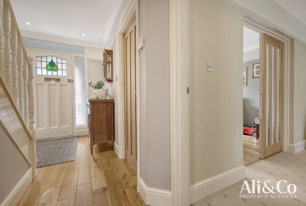 Tennyson Avenue, Grays