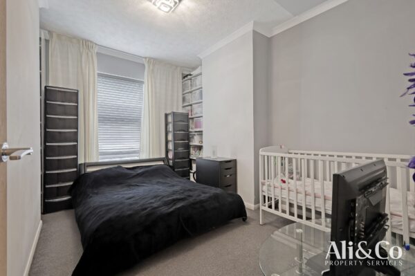 Kent Road, Grays