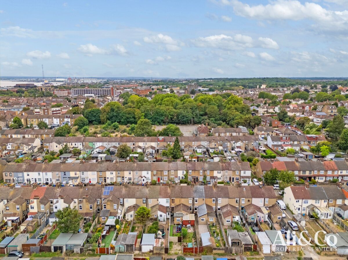 Kent Road, Grays