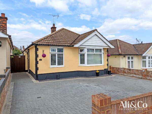 Boscombe Avenue, Grays