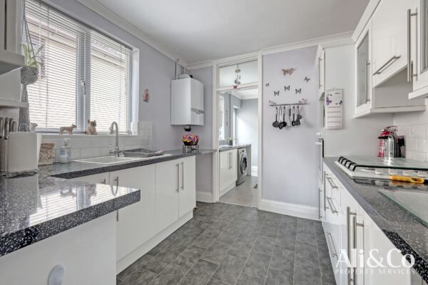 Boscombe Avenue, Grays