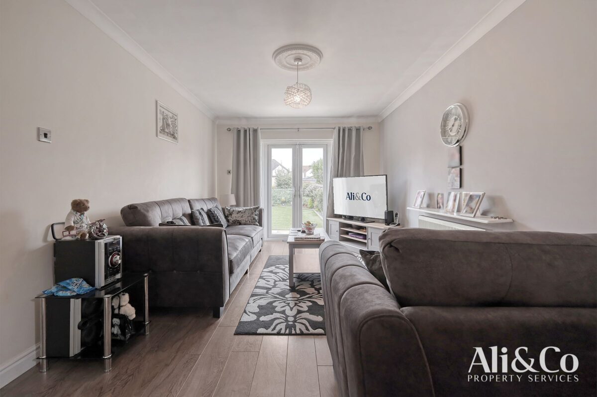 Boscombe Avenue, Grays