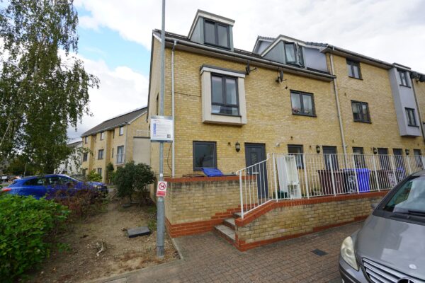 Draper Close, Grays