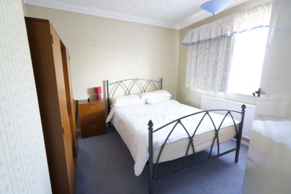 Overcliff Road, Grays