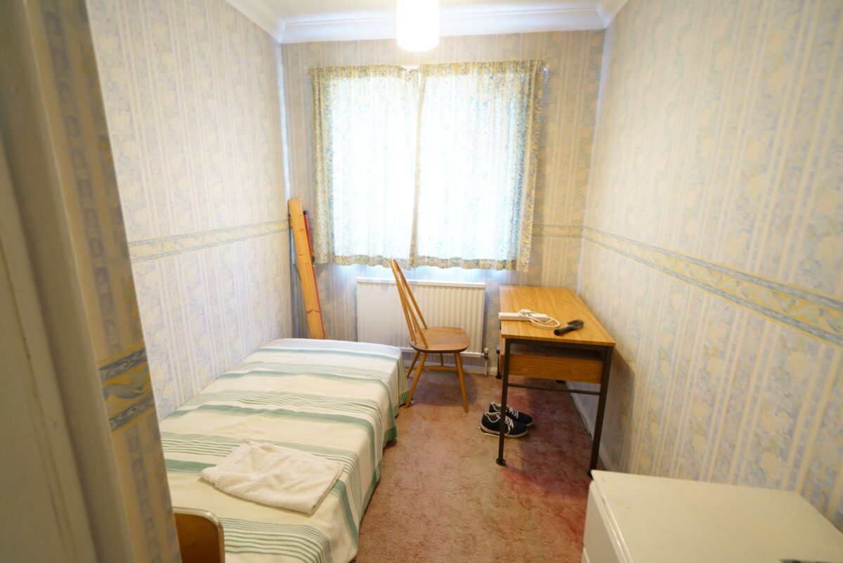 Overcliff Road, Grays