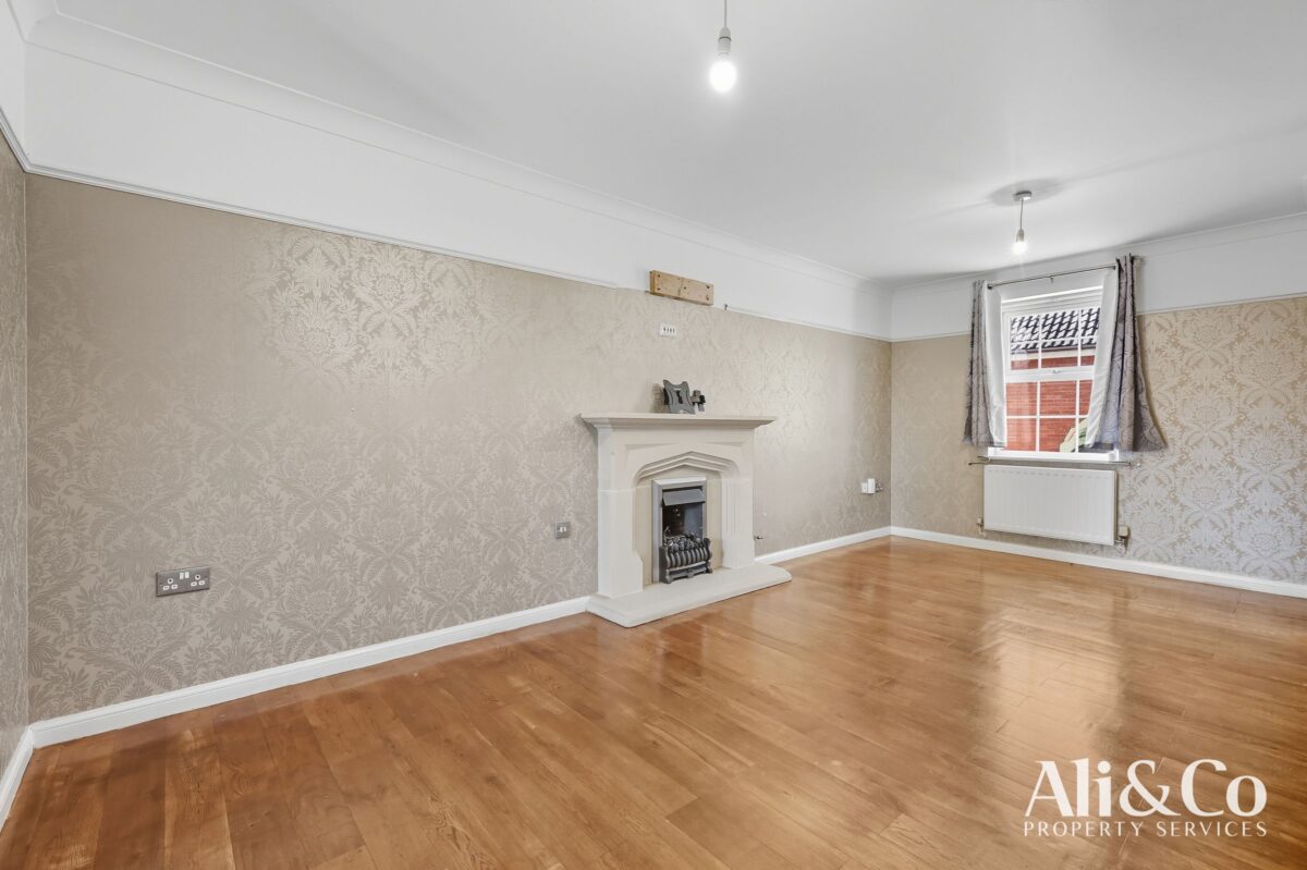 Frobisher Gardens, Chafford Hundred