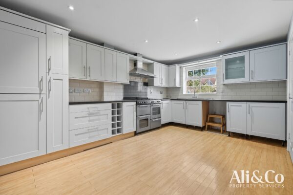 Frobisher Gardens, Chafford Hundred