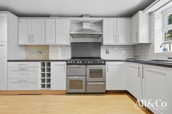 Frobisher Gardens, Chafford Hundred