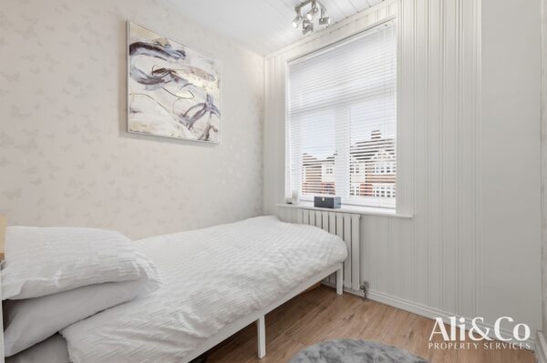 Rectory Road, Grays