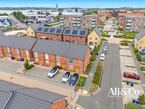 Killarney Crescent, Grays