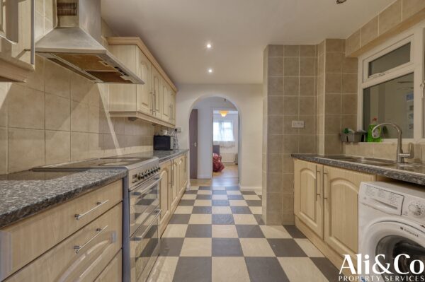 Sydney Road, Tilbury