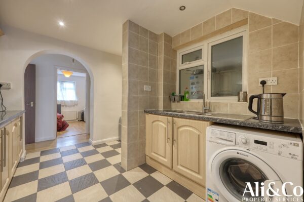 Sydney Road, Tilbury