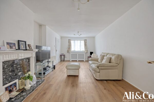 Sydney Road, Tilbury