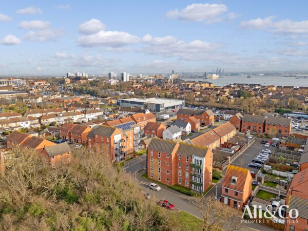 Malthouse Drive, Grays