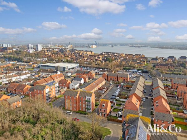 Malthouse Drive, Grays