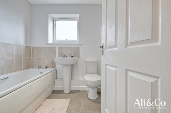 Malthouse Drive, Grays