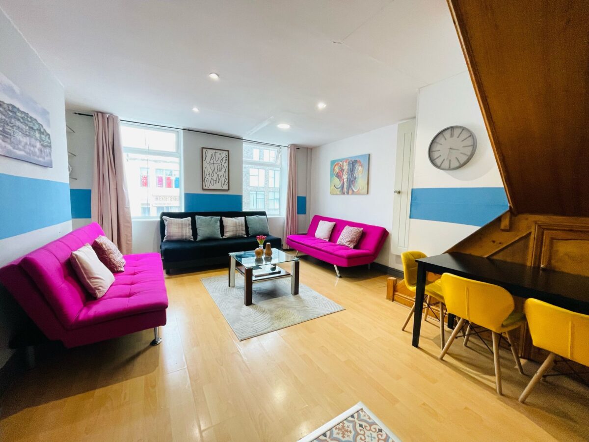 Commercial Road, London