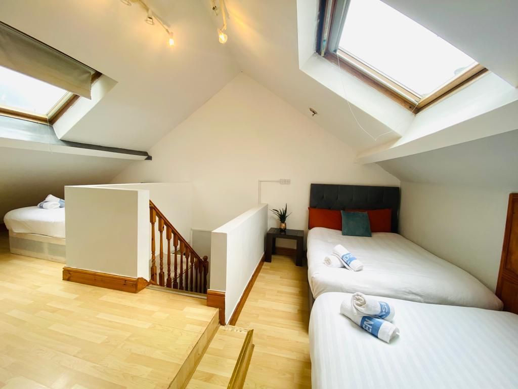 Commercial Road, London