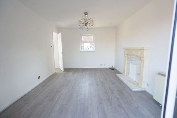 Marlow Avenue, Purfleet