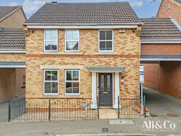 Maunder Close, Chafford Hundred