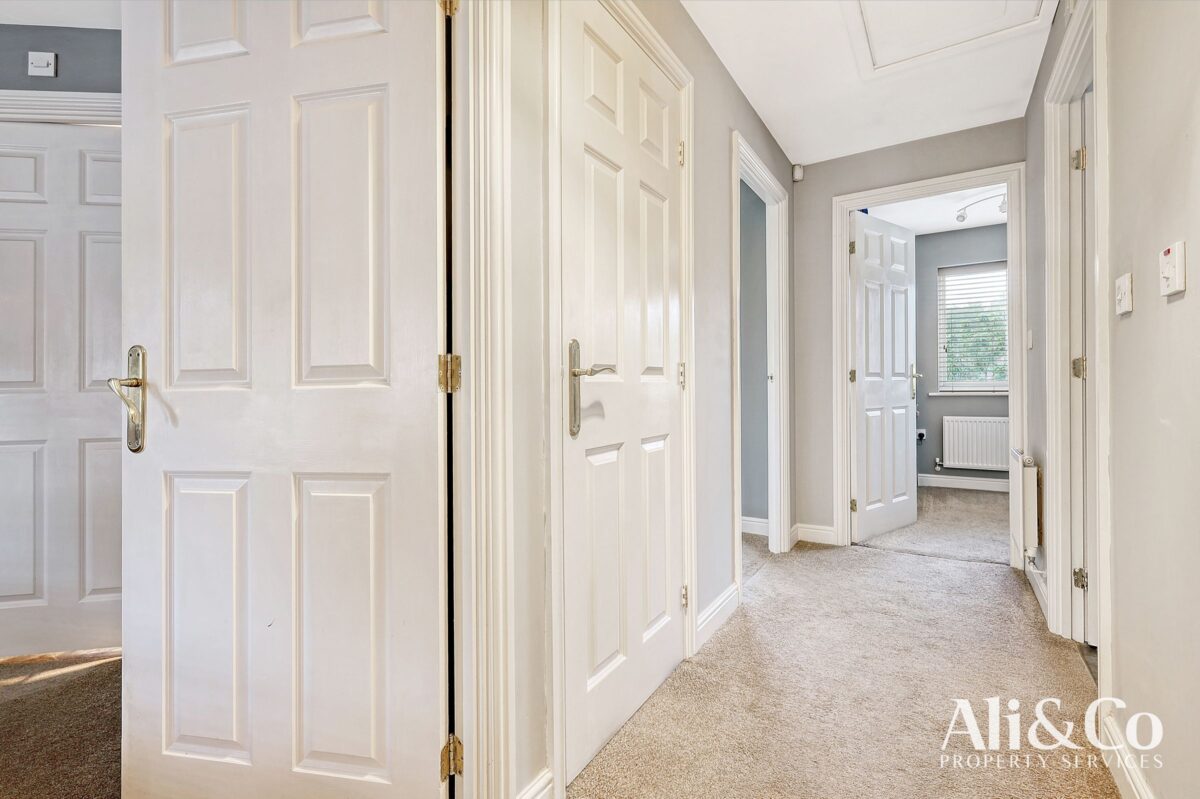 Maunder Close, Chafford Hundred