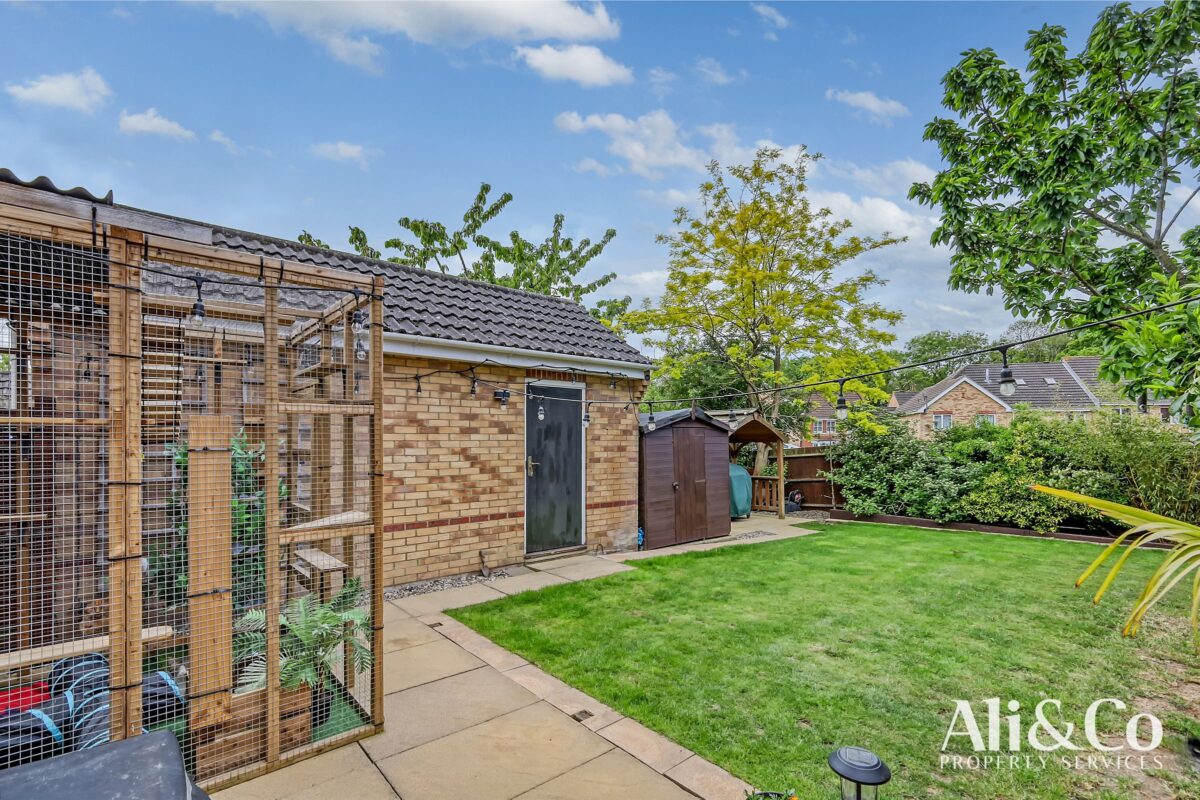 Maunder Close, Chafford Hundred