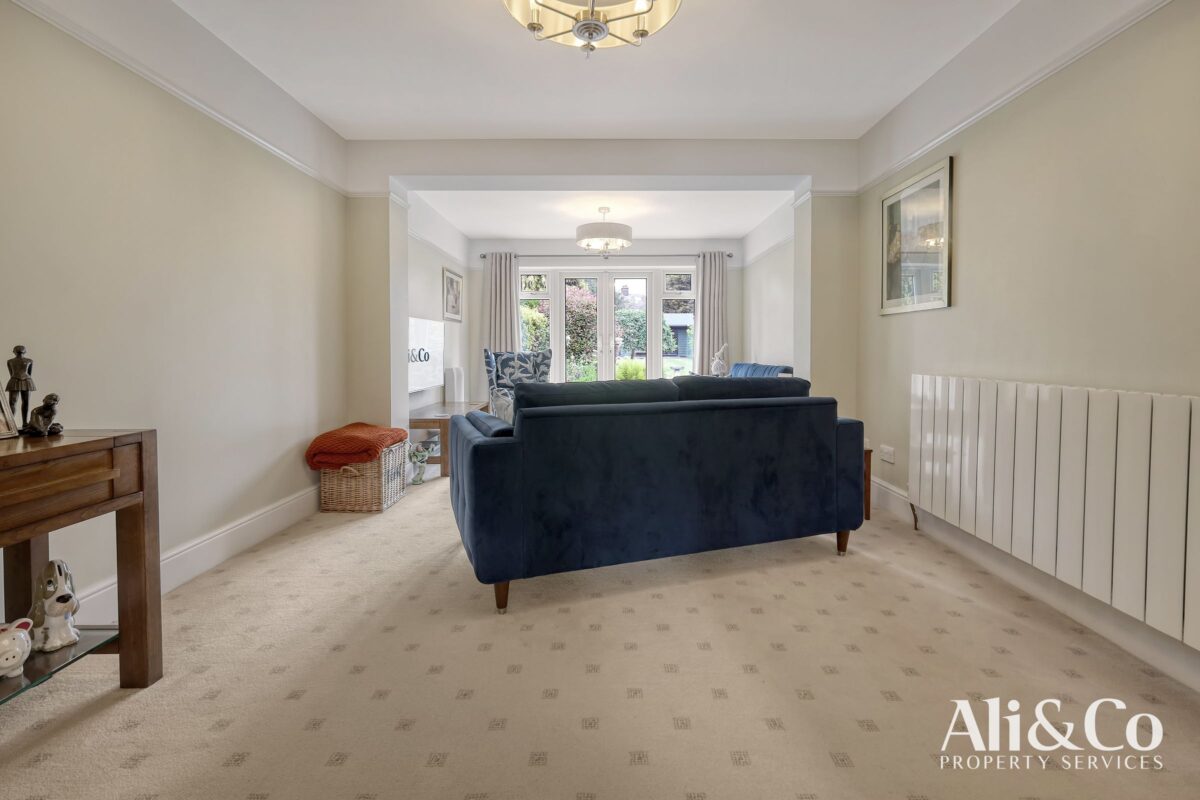 Tennyson Avenue, Grays