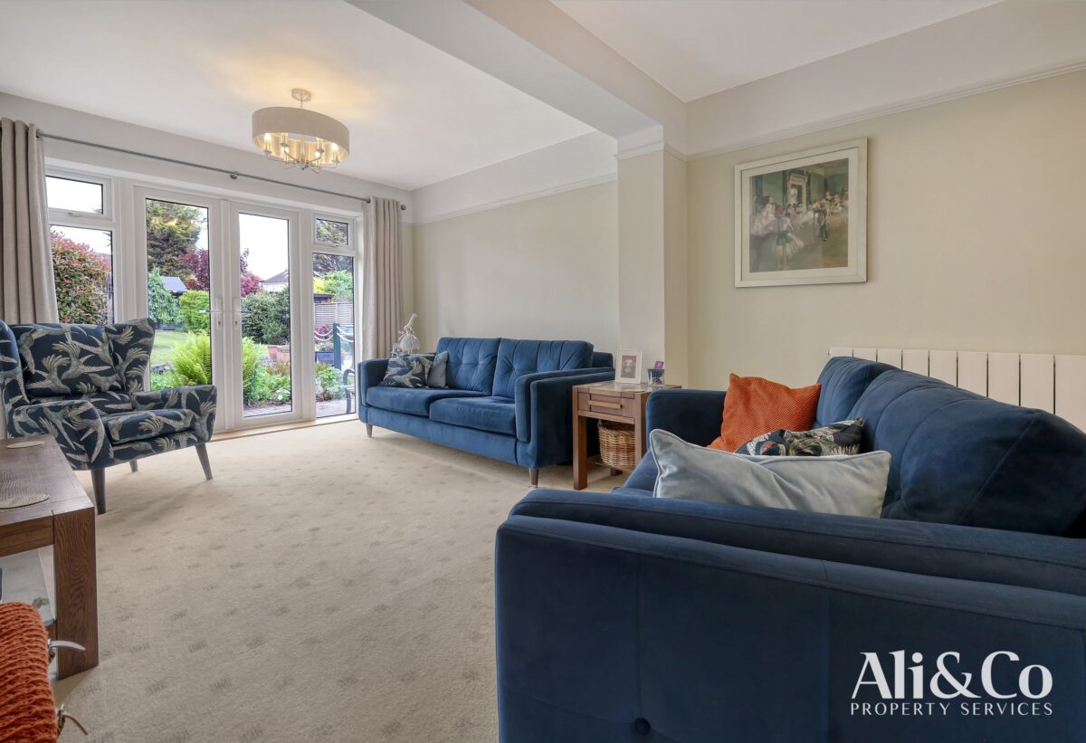 Tennyson Avenue, Grays