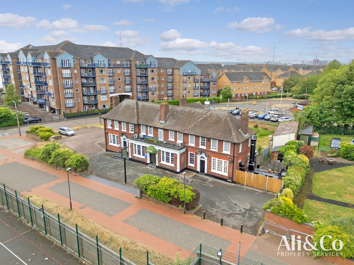 Pasha Lounge (GRAYS) Ltd, Pasha Lounge, Kings Walk, Grays