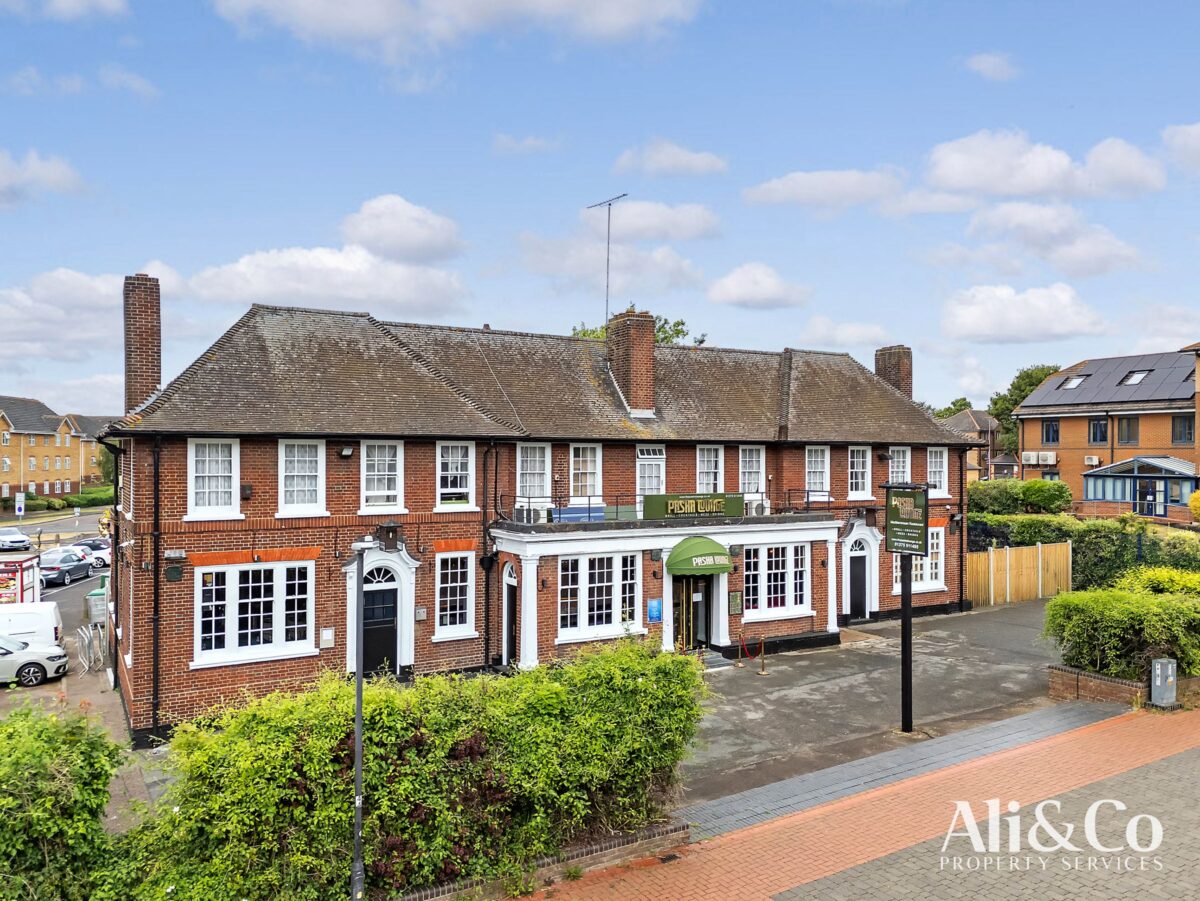 Pasha Lounge (GRAYS) Ltd, Pasha Lounge, Kings Walk, Grays