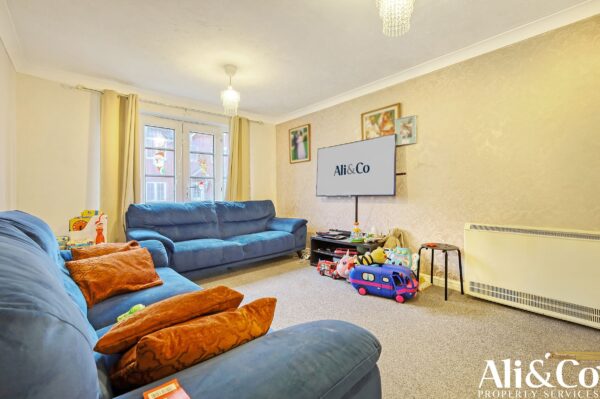 Rawlyn Close, Chafford Hundred