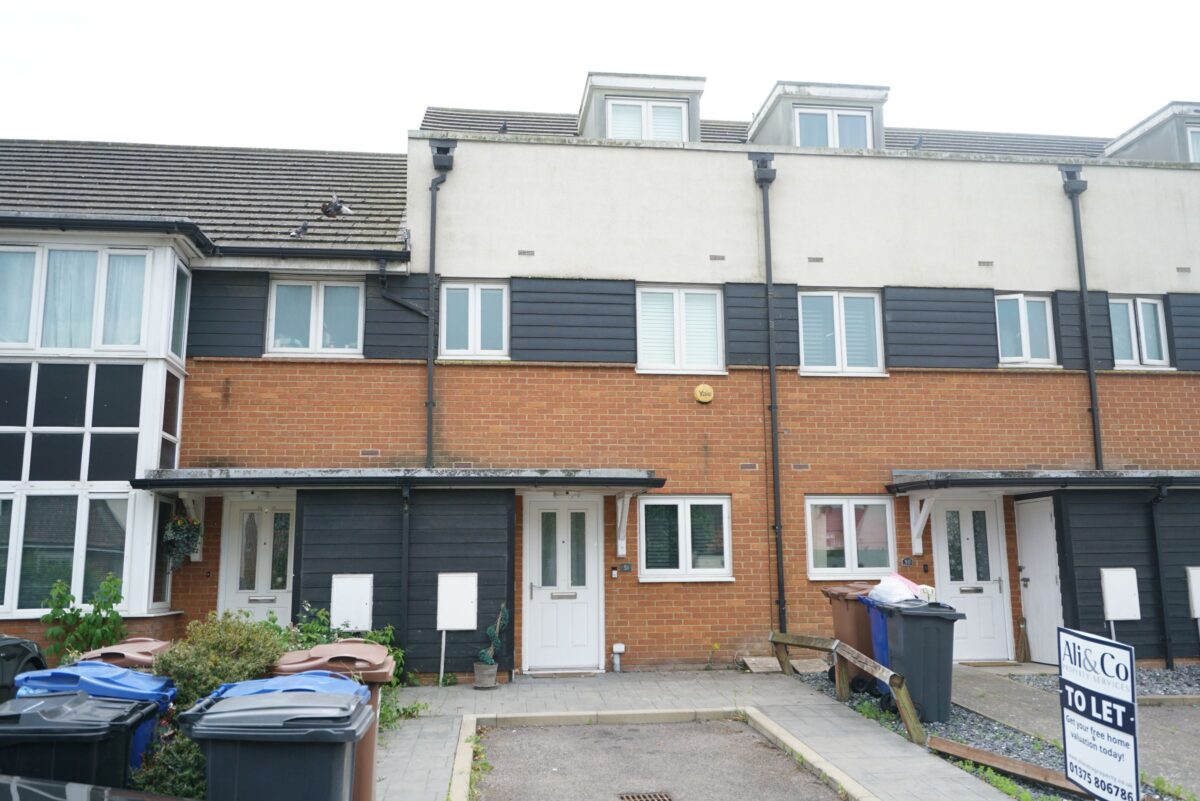 North Road, Purfleet