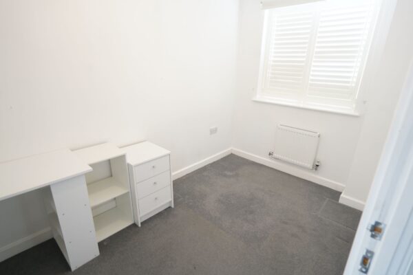 North Road, Purfleet