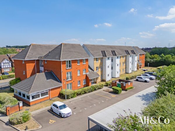 Flat , Gower Place, Chafford Hundred, Grays