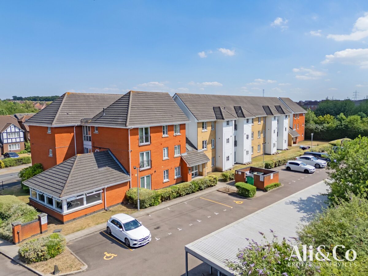 Flat , Gower Place, Chafford Hundred, Grays