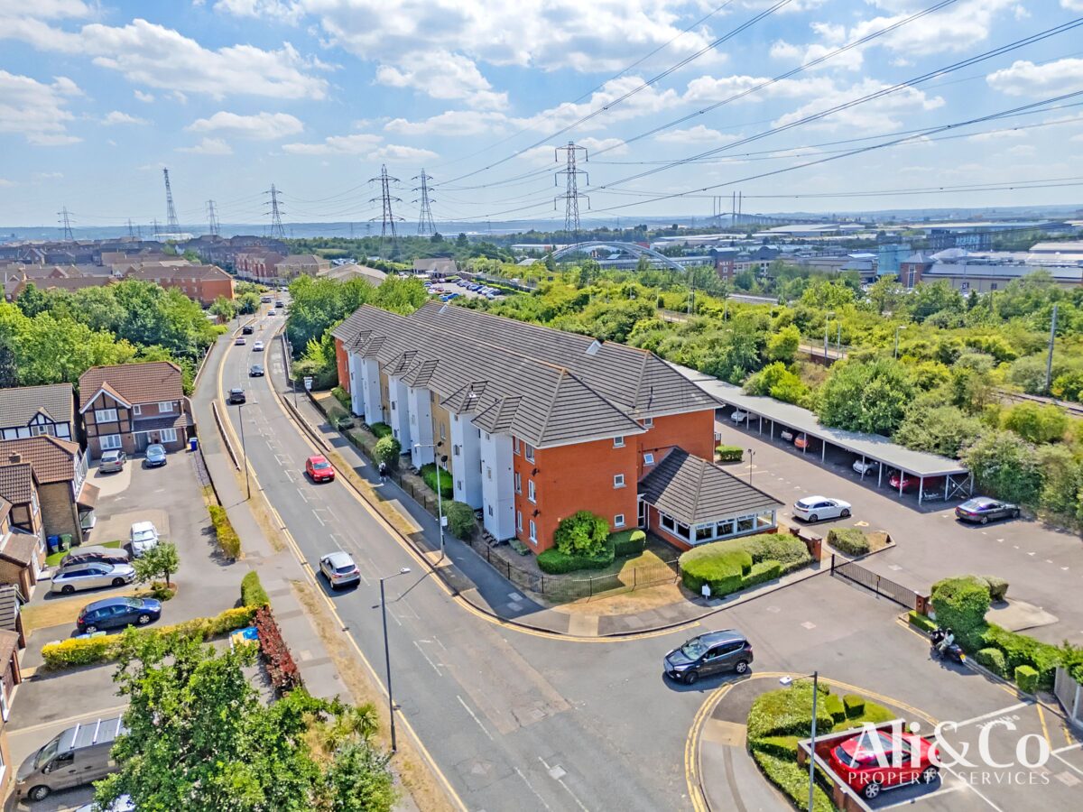 Flat , Gower Place, Chafford Hundred, Grays