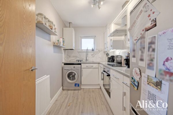 Flat , Gower Place, Chafford Hundred, Grays