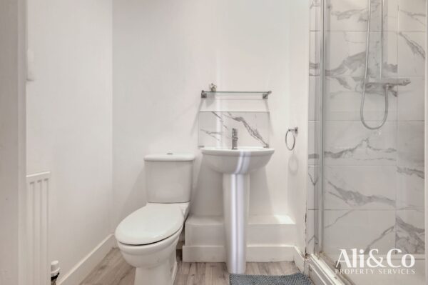 Flat , Gower Place, Chafford Hundred, Grays