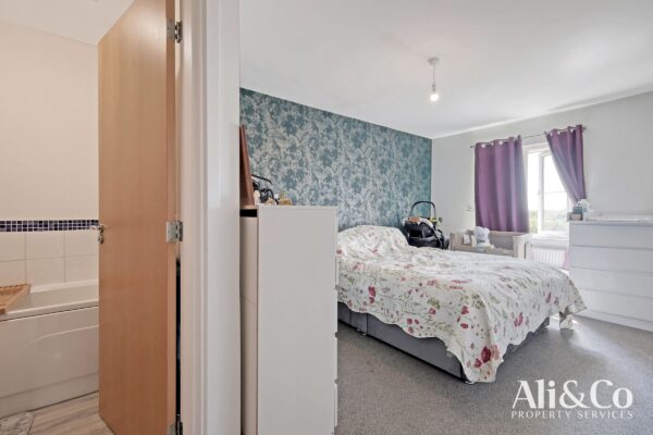 Flat , Gower Place, Chafford Hundred, Grays