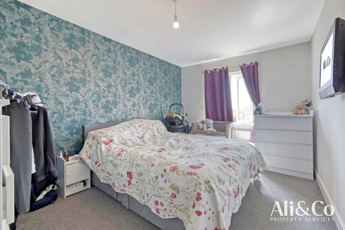 Flat , Gower Place, Chafford Hundred, Grays