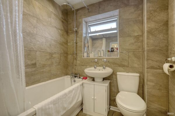 Brindles Close, Linford, Stanford-le-Hope