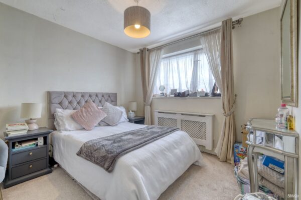 Brindles Close, Linford, Stanford-le-Hope