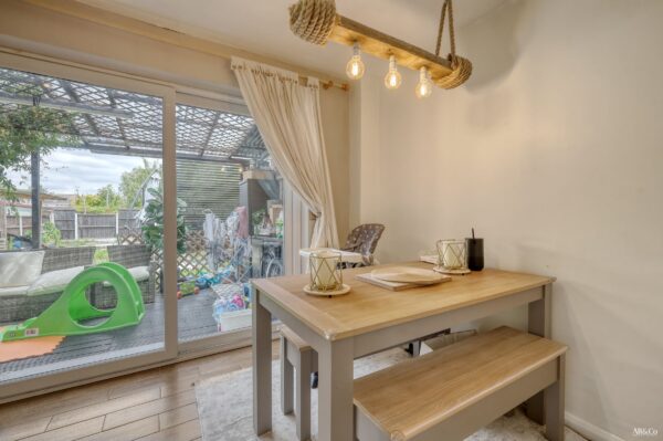 Brindles Close, Linford, Stanford-le-Hope